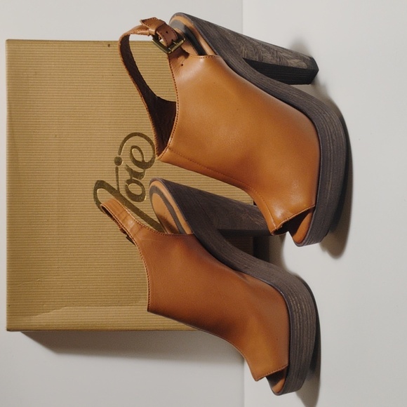 Joie Women's Get On Up In Cognac Leather Wooden Heeled Sandals In Box Sz 7.5 - Picture 3 of 14